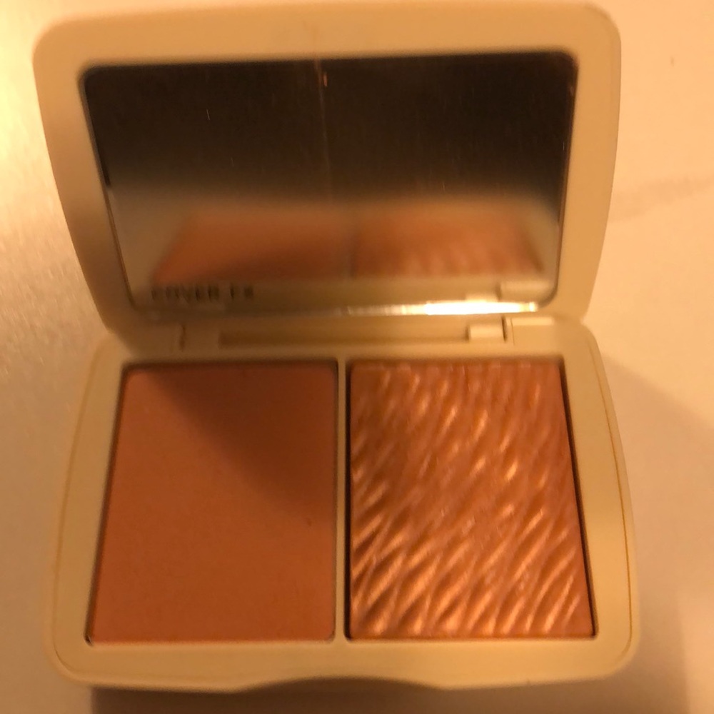 Cover fx monochromatic blush duo.  soft Peach